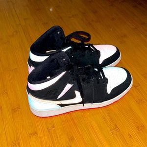 Nike Jordan 1 Mid GS Candy sneakers